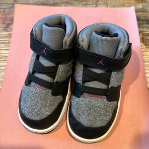 Jordan girl’s sneakers size 8C new without tag